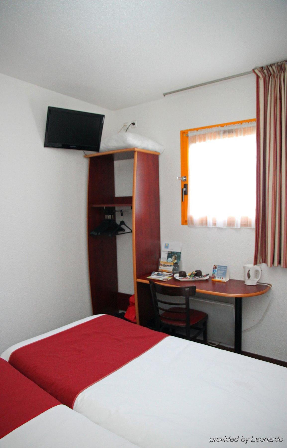 Comfort Hotel Grenoble Saint Egreve Exterior photo
