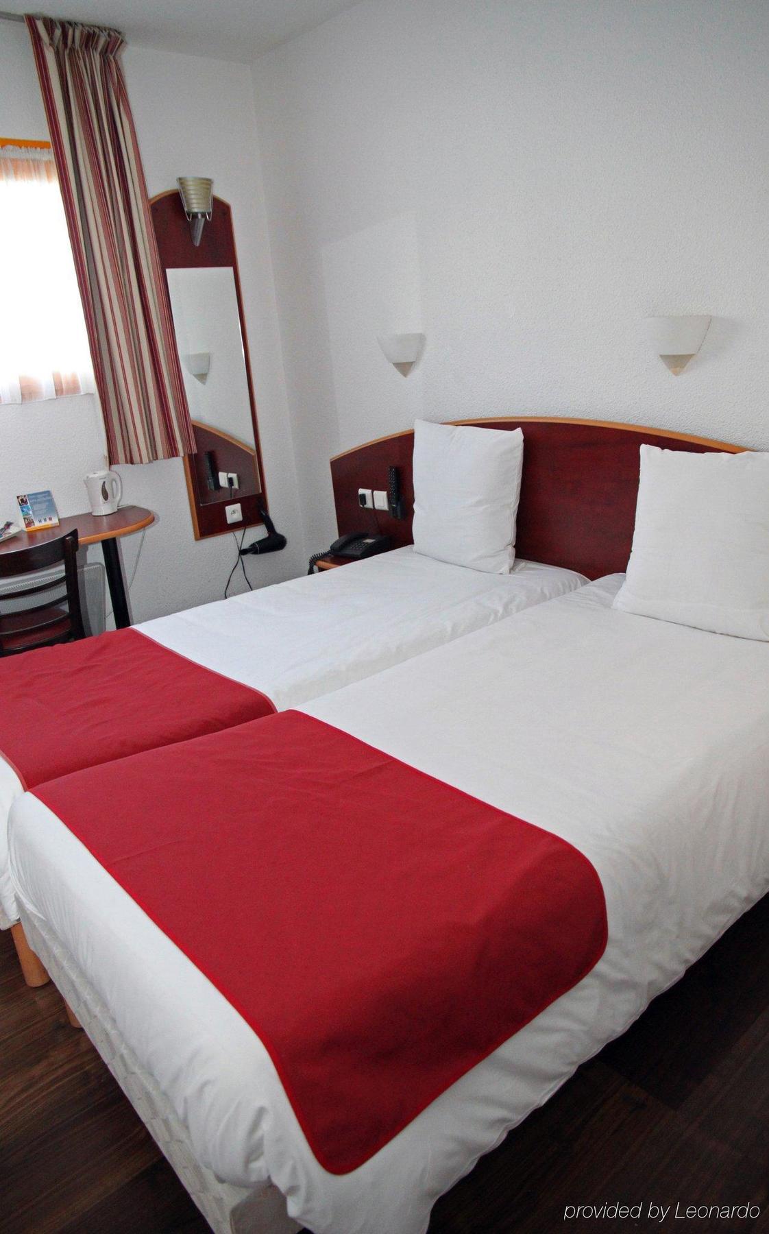 Comfort Hotel Grenoble Saint Egreve Exterior photo